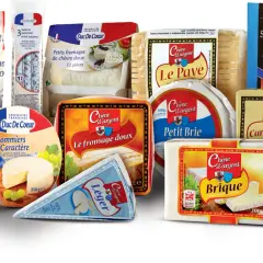 Różnorodne sery, np. Le Pave, Petit Brie, Coulommiers, Brique. Co to jest fromage? To francuski ser, a tutaj mamy ich bogaty wybór.