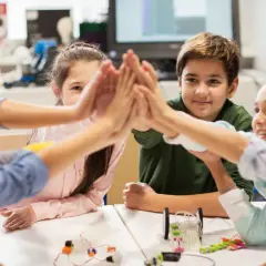 Ciekawe zajęcia z pedagogiem, które rozwijają emocjonalnie i społecznie