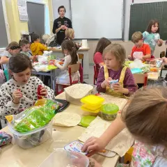 Zajęcia kulinarne zeszyt tematyczny z ćwiczeniami dla ucznia – co warto wiedzieć?
