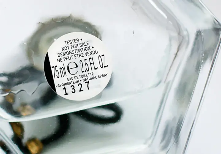 Szklana butelka perfum z etykietą "TESTER NOT FOR SALE". To woda toaletowa, 75 ml.
